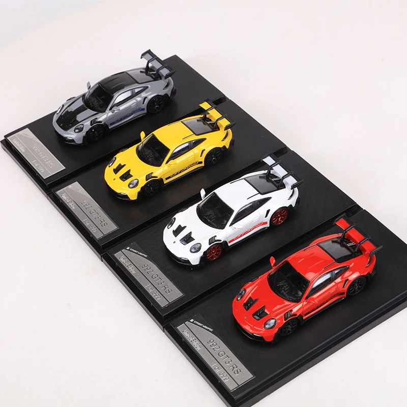 911/992 GT3 RS Alloy Model Car 1:64 3 911/992 GT3 RS Alloy Model Car 1:64 - Image 3