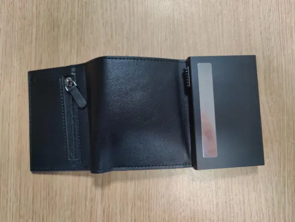Men's RFID Card Wallet with Coin and Bill Compartments - Image 5