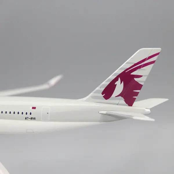 1:200 Scale Qatar A350-1000 Airplane Model - Image 5