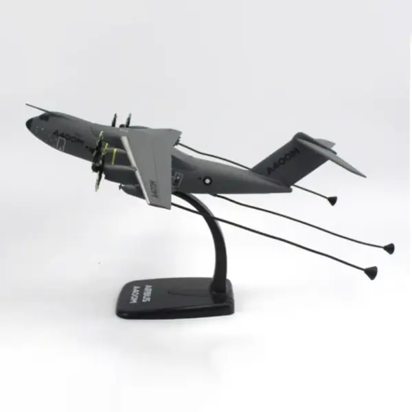 Scale 1:200 A400M Transport Aircraft Display Model - Image 3