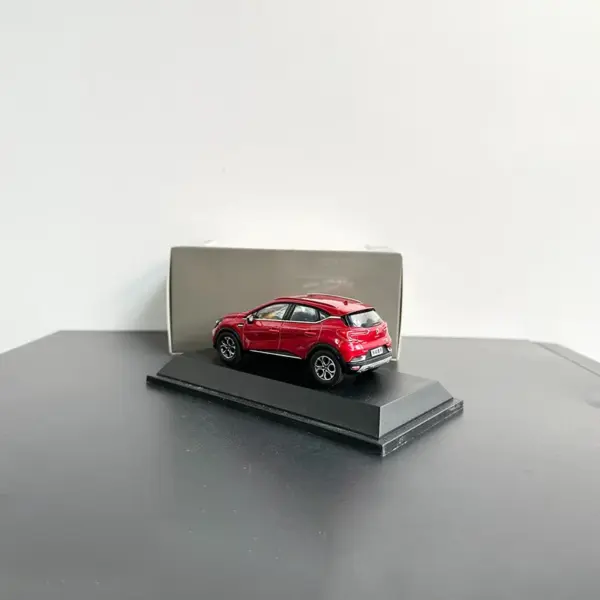 1:43 Scale JERREN Alloy Capture Car Model - Image 3