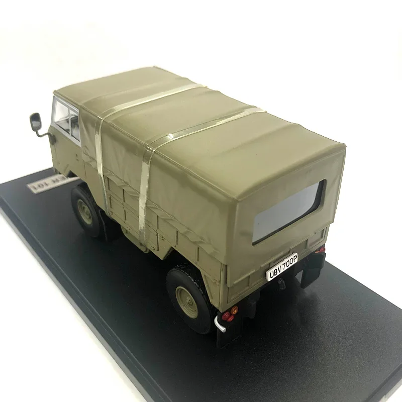 Land Rover 101 Alloy Model - 1:43 Scale Collectible 3 Land Rover 101 Alloy Model - 1:43 Scale Collectible - Image 3
