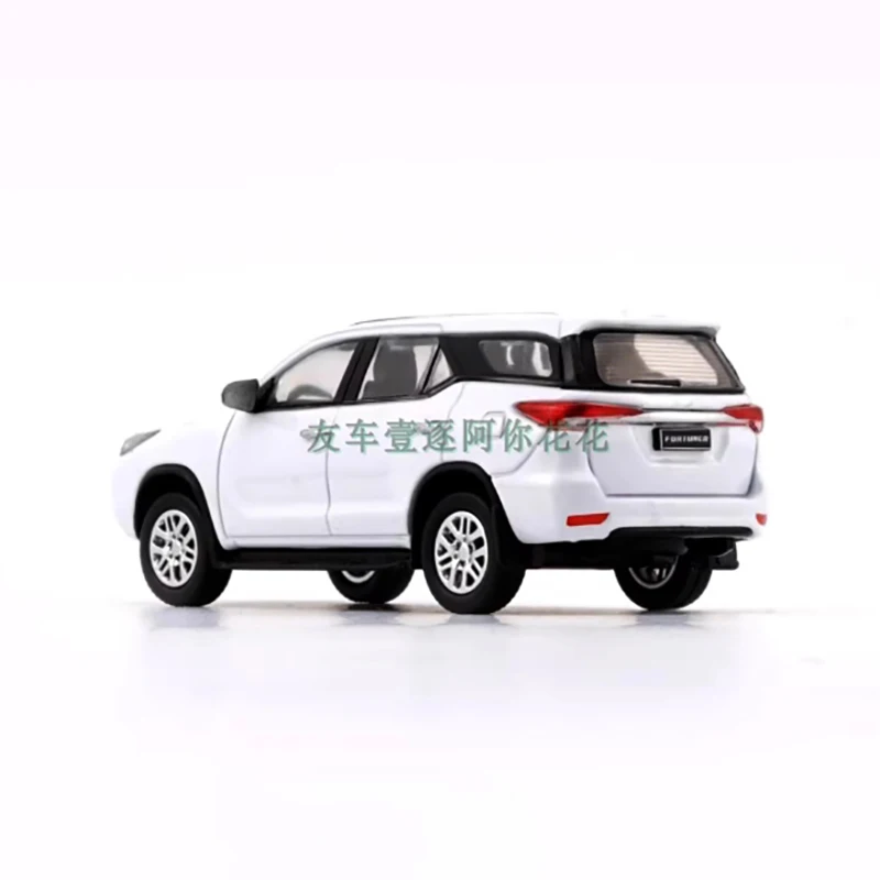 1:64 Scale Toyota Fortuner 2018 Alloy Model 3 1:64 Scale Toyota Fortuner 2018 Alloy Model - Image 3