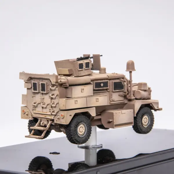 American MRAP Panther Resin Model 1:72 Scale - Image 2