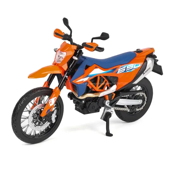 Maisto 1:12 KTM 690 SMC R Model Motorcycle - Image 3