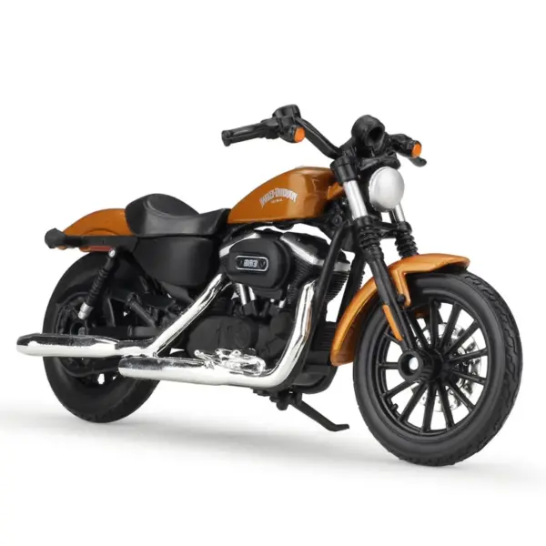Maisto 1:18 Harley Sportster Iron 2015 Model - Image 5