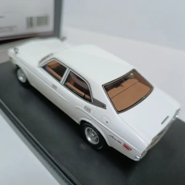 Hi Story 1:43 Resin Mazda Luce Custom GR II Model - Image 4