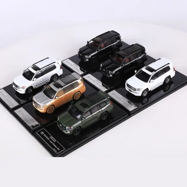 GCD 1:64 LC200 Off-Road Diecast Model - Image 5