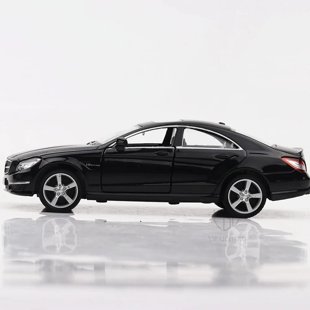 1/36 Scale Mercedes Benz CLS Diecast Model Car 3 1/36 Scale Mercedes Benz CLS Diecast Model Car - Image 3
