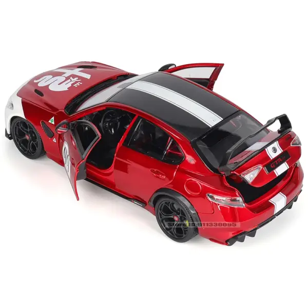 Bburago 1:18 Alfa Romeo Giulia GTAm Collectible - Image 3
