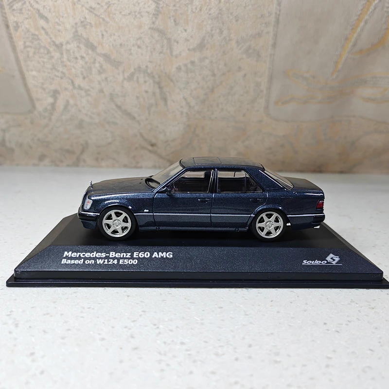 SOLIDO 1/43 Benz E60 W124 E500 Diecast Car Model 2 SOLIDO 1/43 Benz E60 W124 E500 Diecast Car Model - Image 2