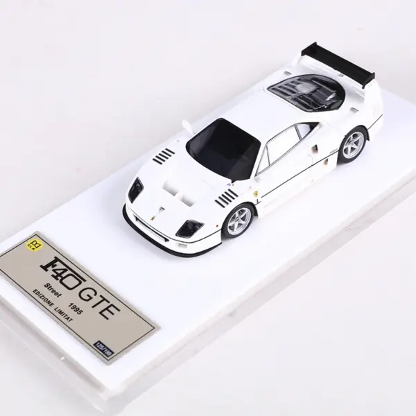 DMH F40 Resin Model Car 1:64 Limited Edition - Image 7