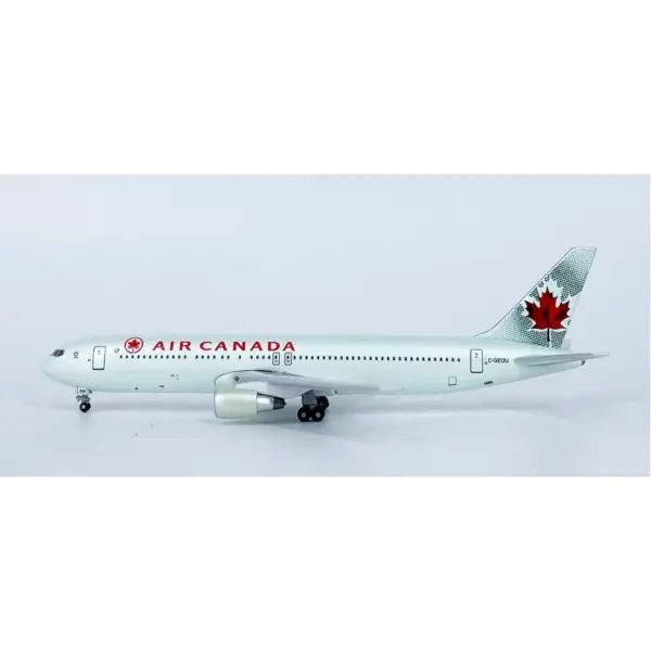 Air Canada B767-300 Alloy Model 1:500 Collection - Image 5