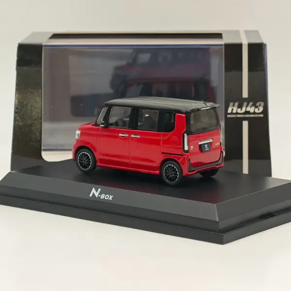Hobby Japan 1/43 N-BOX Custom Model Car - Image 3