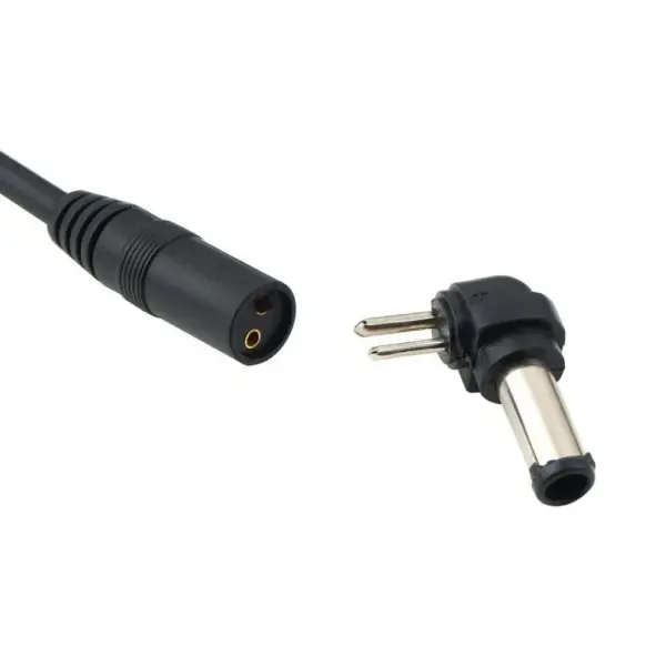 Universal 96W Adjustable Power Adapter for Laptops - Image 3