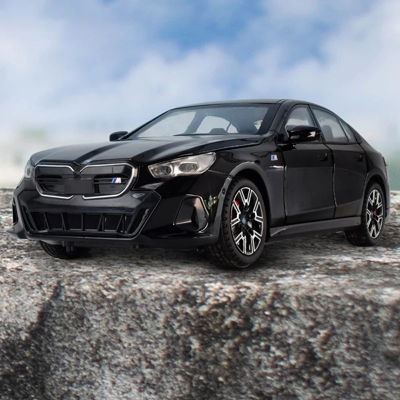 1:24 BMW I5 M60 Xdrive Diecast Model Car 5 1:24 BMW I5 M60 Xdrive Diecast Model Car - Image 5