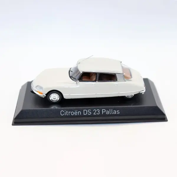 1/43 Citroen DS 23 1974 Alloy Car Model - Image 2