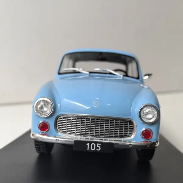 Diecast 1:24 SYRENA 105 Car Model Collectible - Image 3