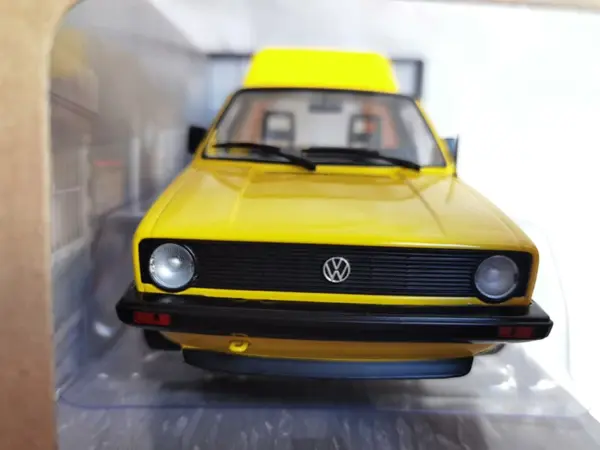 Solido 1:18 MK1 1982 Pickup Car Model - Image 4