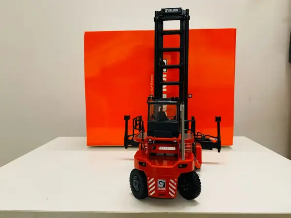 Kalmar 1:50 Scale Die-Cast Forklift Model - Image 5