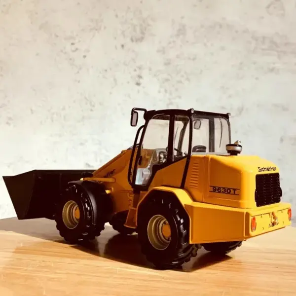 1/32 Alloy Schaffer 9630T Loader Collectible Model - Image 2