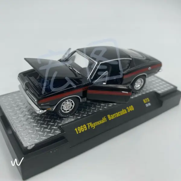 Diecast 1:64 1969 Plymouth Barracuda Model - Image 4