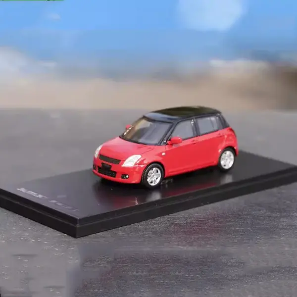 1:43 Jimny SUV & Swift Alloy Model Car Set - Image 7