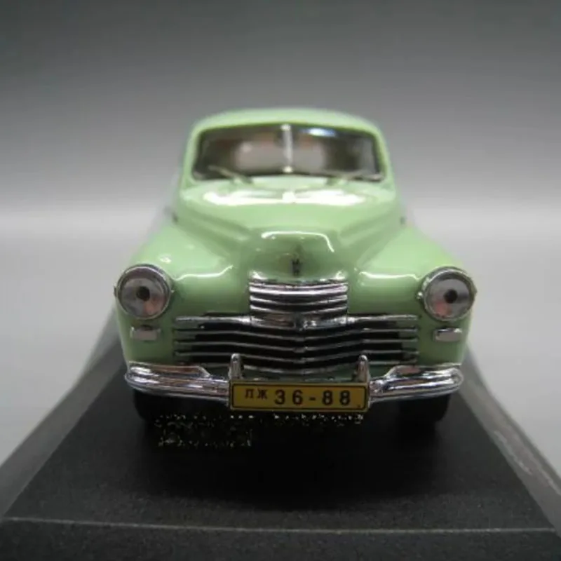1:43 Scale Russian GAZ M20 POBIRDA Alloy Model Car 4 1:43 Scale Russian GAZ M20 POBIRDA Alloy Model Car - Image 4