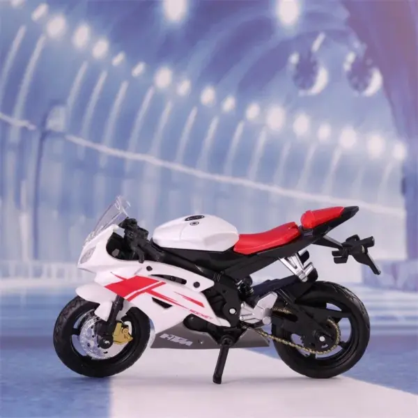 1:18 Yamaha R6 Diecast Metal Model Toy - Image 5