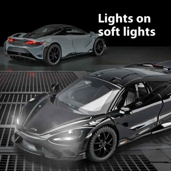 1:32 McLaren 765LT Alloy Model Car - Image 4
