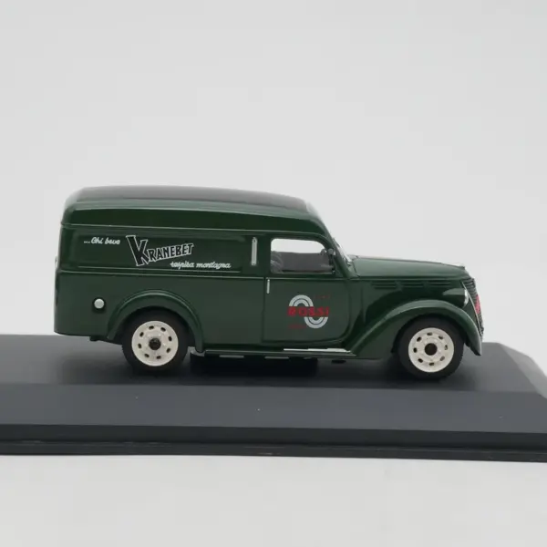 Ixo 1:43 Fiat 1100 ELR Kranebet Vintage Model - Image 3