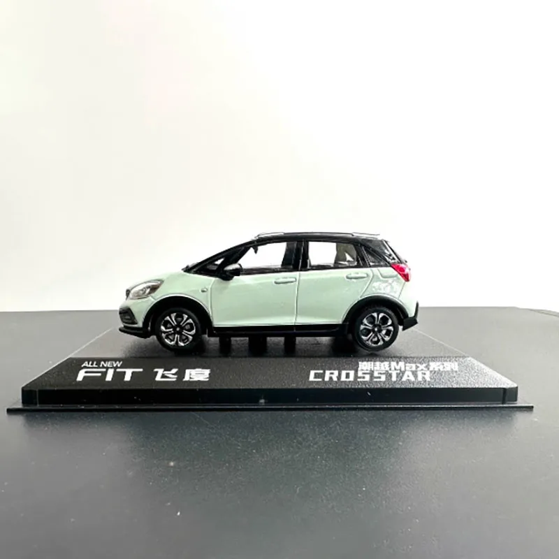 Diecast 1:43 Scale 2023 FIT CROSSTAR Alloy Model Car 3 Diecast 1:43 Scale 2023 FIT CROSSTAR Alloy Model Car - Image 3