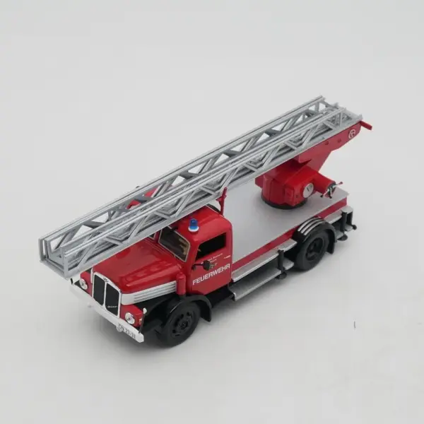IXO 1:43 Scale IFA S4000-1 DL25 Fire Truck Model - Image 3
