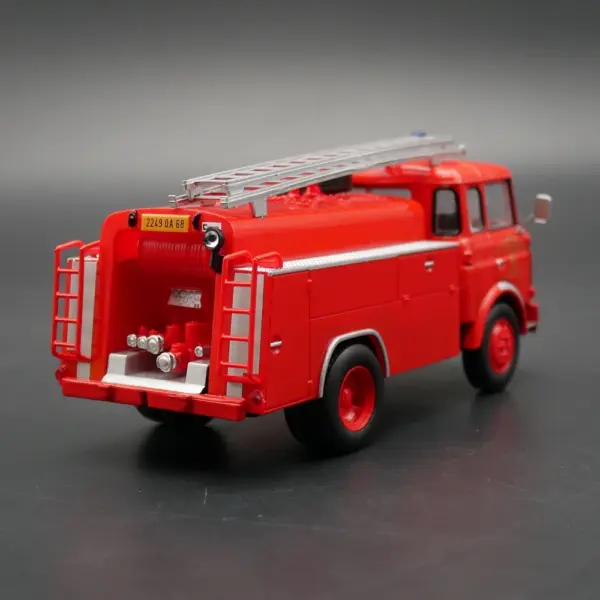 Ixo 1:43 Berliet GAK Fire Truck Model - Image 4