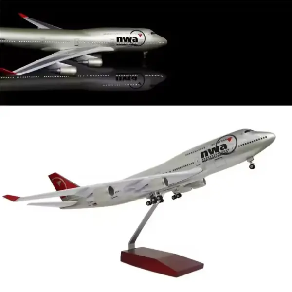 Northwest Airlines Boeing 747 Resin Diecast Model - Image 2