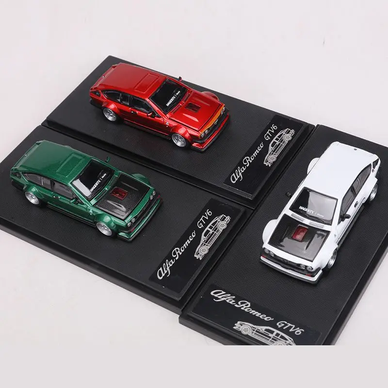 1:64 Romeo GTV6 Alloy Model Car with Opening Hood 2 1:64 Romeo GTV6 Alloy Model Car with Opening Hood - Image 2