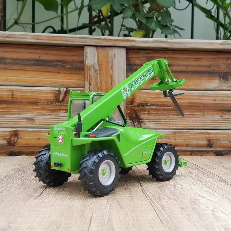 ROS 1:32 Scale MERLO Multifamer Model Toy 2 ROS 1:32 Scale MERLO Multifamer Model Toy - Image 2