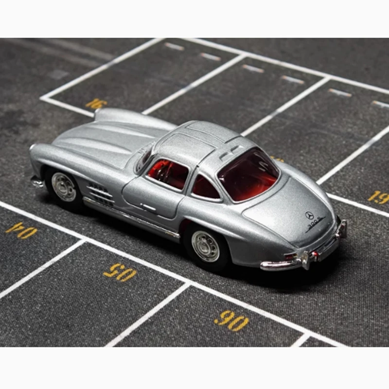 Delprado 1/43 Mercedes 300SL Alloy Car Model Collection 5 Delprado 1/43 Mercedes 300SL Alloy Car Model Collection - Image 5