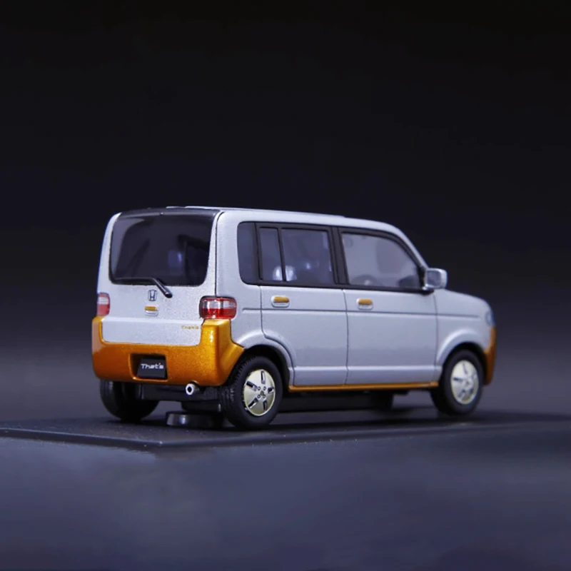 Welly 1:43 HODNA THAT'S 2002 Alloy Model 3 Welly 1:43 HODNA THAT'S 2002 Alloy Model - Image 3