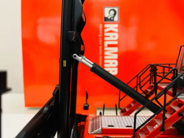 Kalmar 1:50 Scale Die-Cast Forklift Model - Image 4