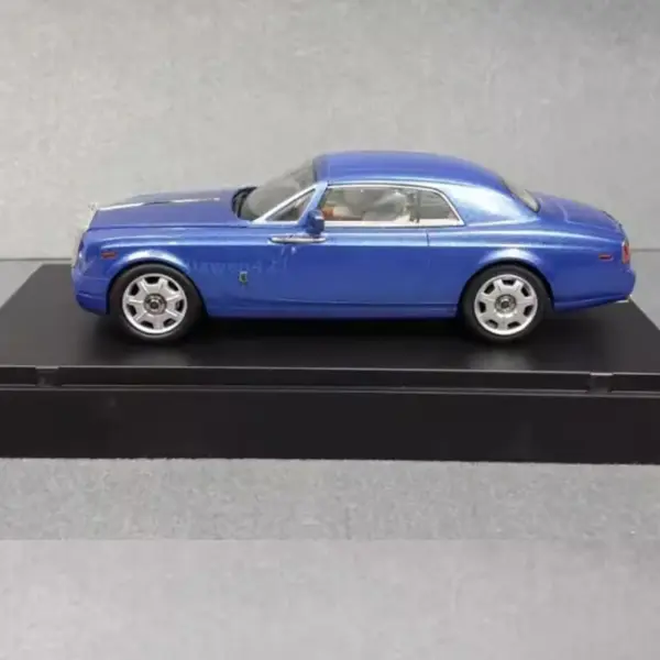 Kyosho 1:43 Alloy Phantom Sports Car Model - Image 3