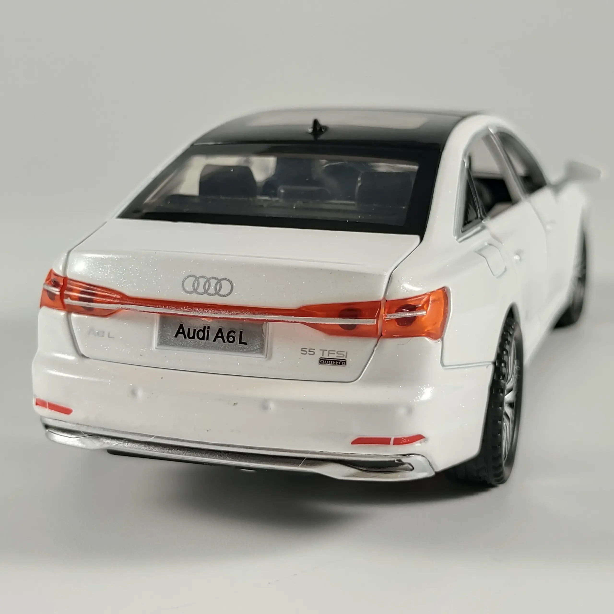 Audi A6L 1:32 Scale Diecast Model by Maisto 5 Audi A6L 1:32 Scale Diecast Model by Maisto - Image 5