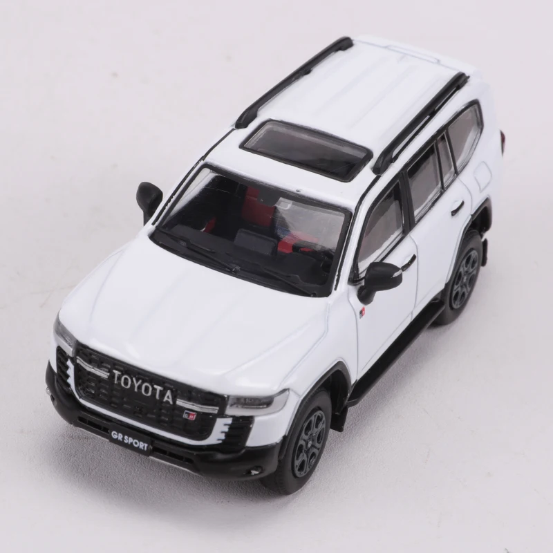 GCD 1:64 Land Cruiser LC300 Diecast Model 12 GCD 1:64 Land Cruiser LC300 Diecast Model - Image 12