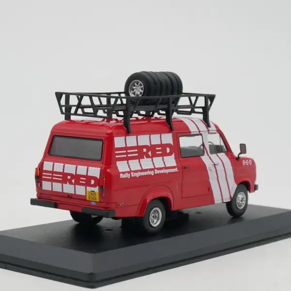IXO 1:43 Ford Transit Rally Support Diecast Model - Image 3