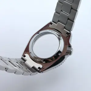 Se6afbc16f8c5438fae435a60cbf77676F 1