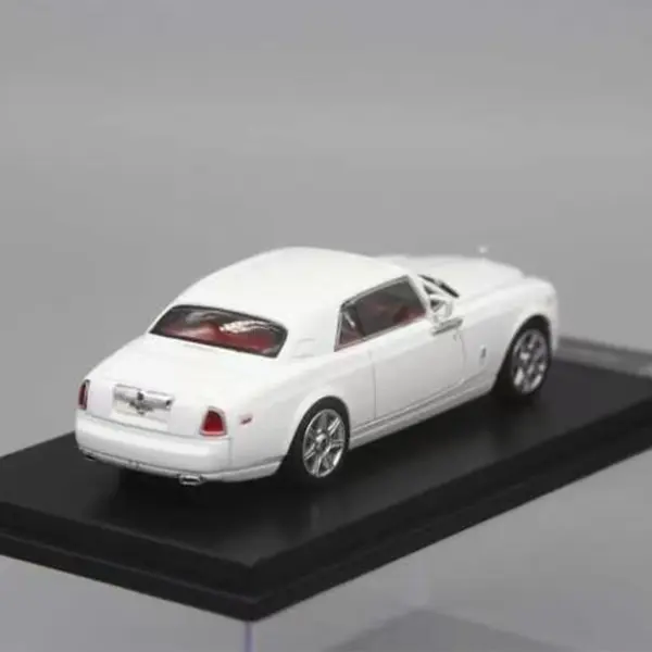 1/64 Scale Diecast Phantom Alloy Car Model - Image 2