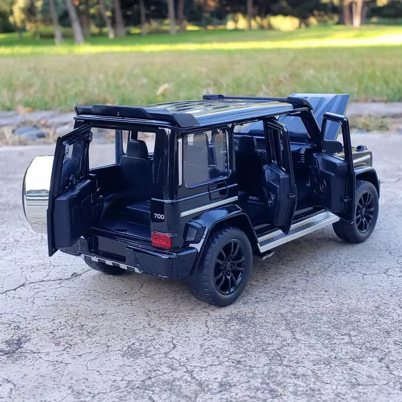 Mercedes Benz G700 Off Road Diecast SUV Model 5 Mercedes Benz G700 Off Road Diecast SUV Model - Image 5