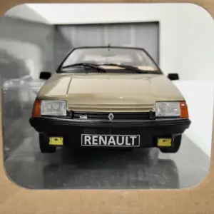 1:18 Scale Welly Fuego Turbo Diecast Car Model 10 Se8d4b321180e4b0487443551cf8efb2dX