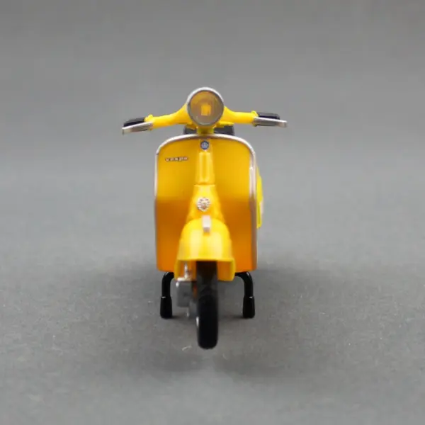 Vespa 200 Rally Diecast Motorcycle Model - Image 6