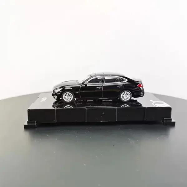 2018 Infiniti Q70L Scale Die-Cast Model Collectible - Image 3